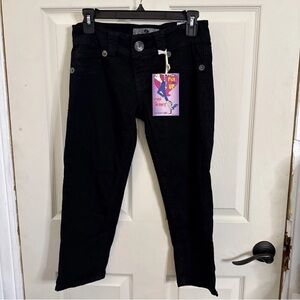 Jolt Black Women's Skinny Jean Capri with Pockets and Butt Lift Detail y2k